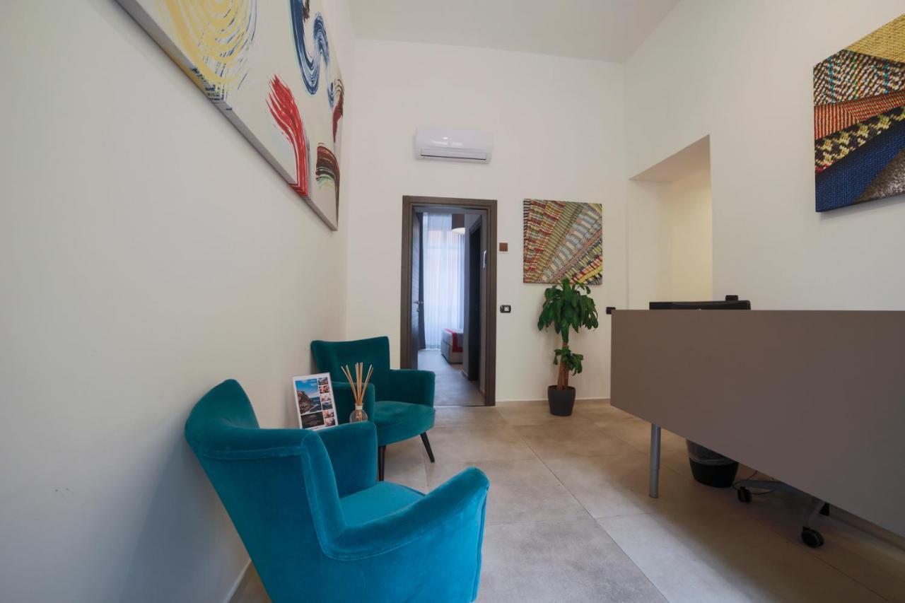 Bespoke Roma Suites Buitenkant foto